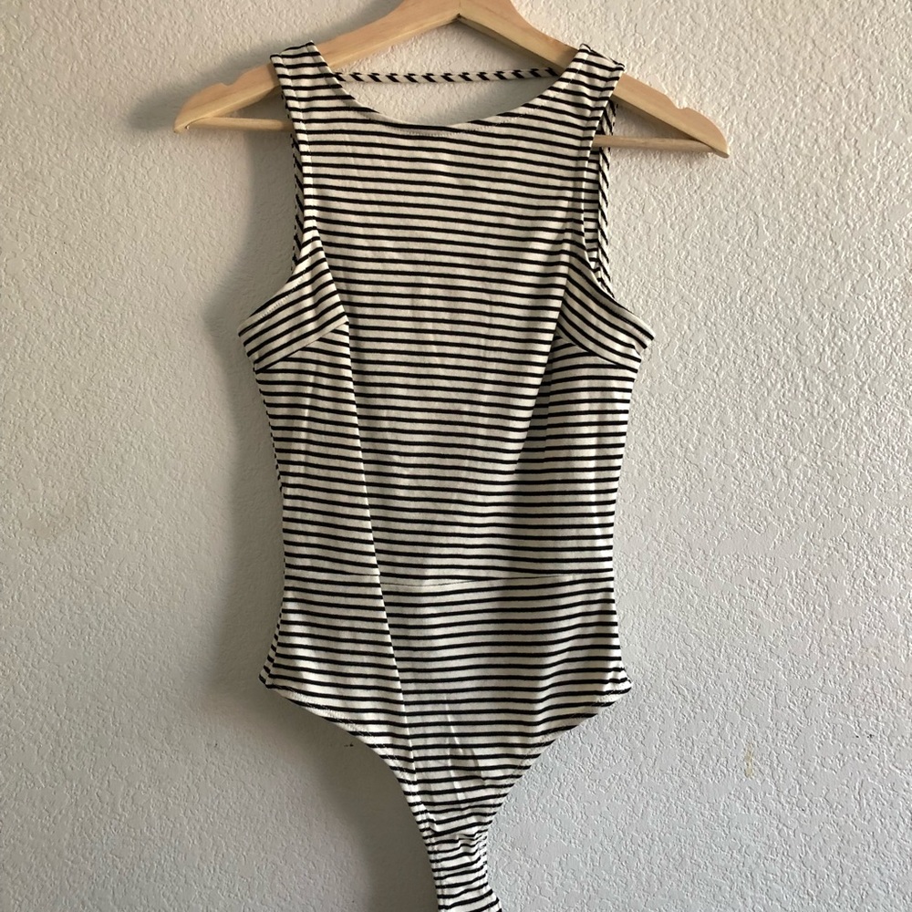 🔻(LAST M) Star Crossed Lover Bodysuit Top - Picture 6 of 7